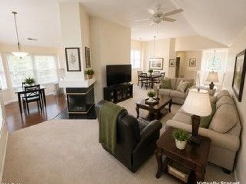 244 Vista Circle, Unit 15B, North Olmsted, OH 44070 Photo 6