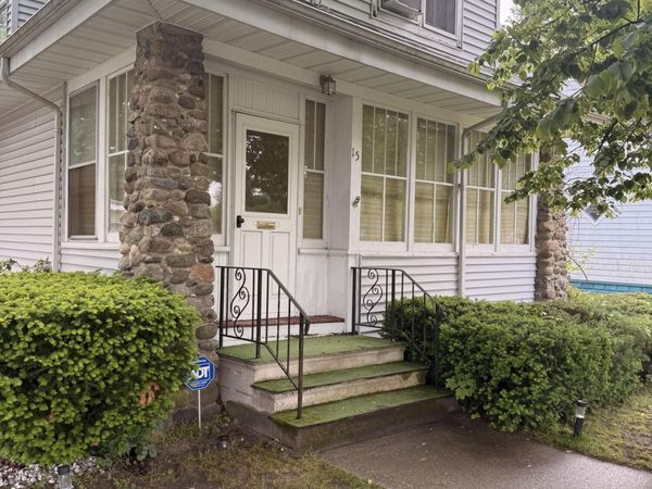 15 Church Street, Hartford, MI 49057