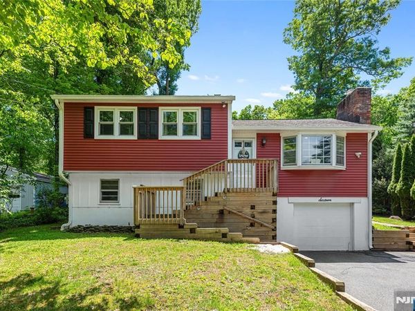 16 Sioux Trail, Denville Township, NJ 07834