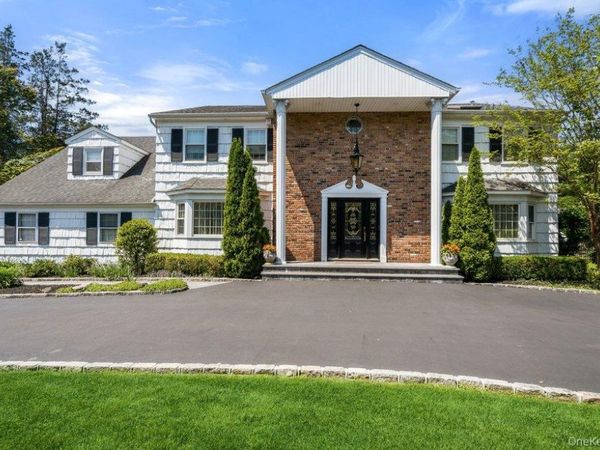 119 Plainview Road , Woodbury, NY 11797