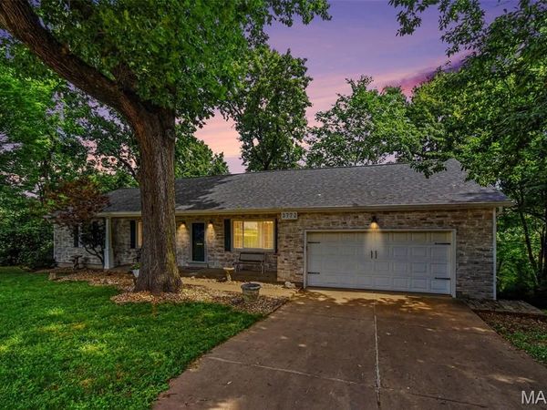 3772 Three Oaks Lane, Bridgeton, MO 63044