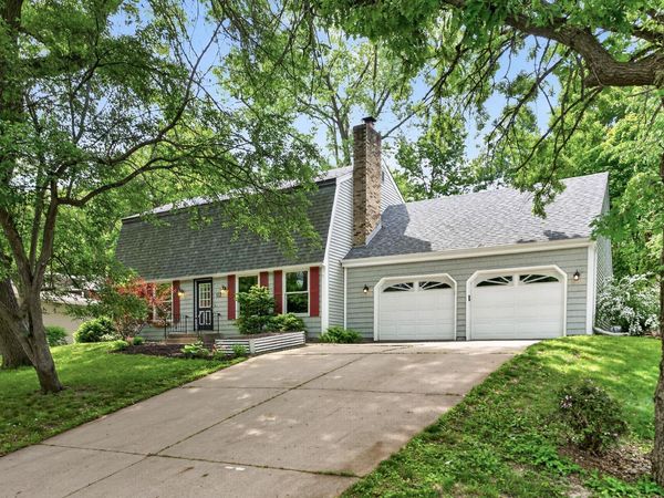 113 E 135th Street, Burnsville, MN 55337