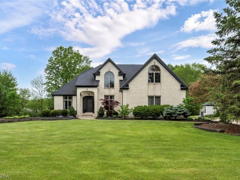 9871 Highland Drive, Brecksville, OH 44141 Photo 1