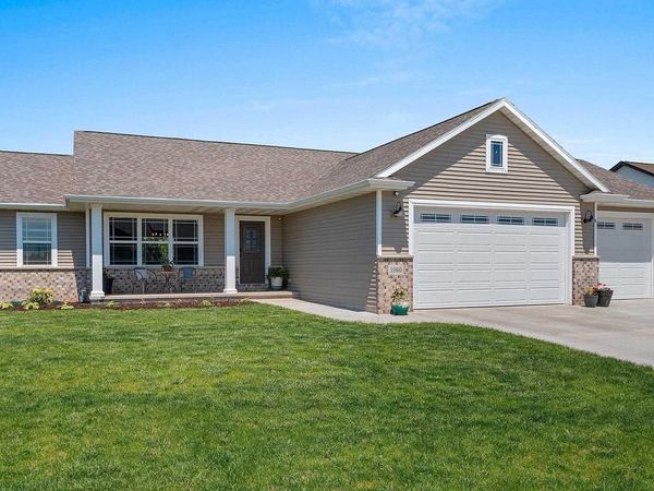 1960 RED FOX LANE, Kaukauna, WI 54130