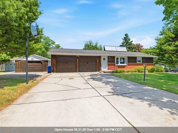 1532 NORTH ROAD, Green Bay, WI 54313