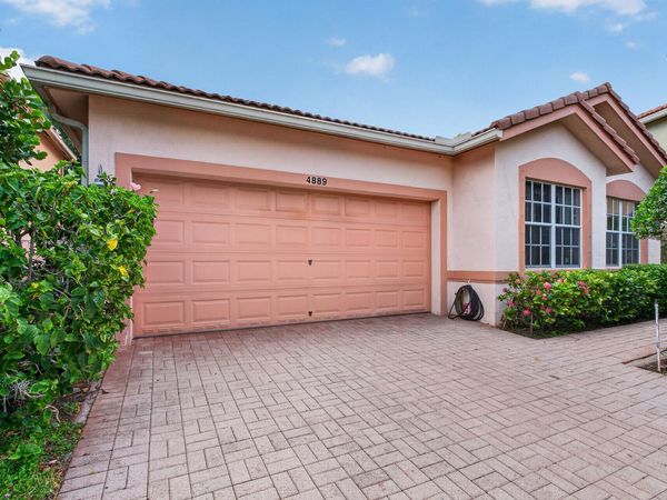 4889 N Classical Boulevard, Delray Beach, FL 33445