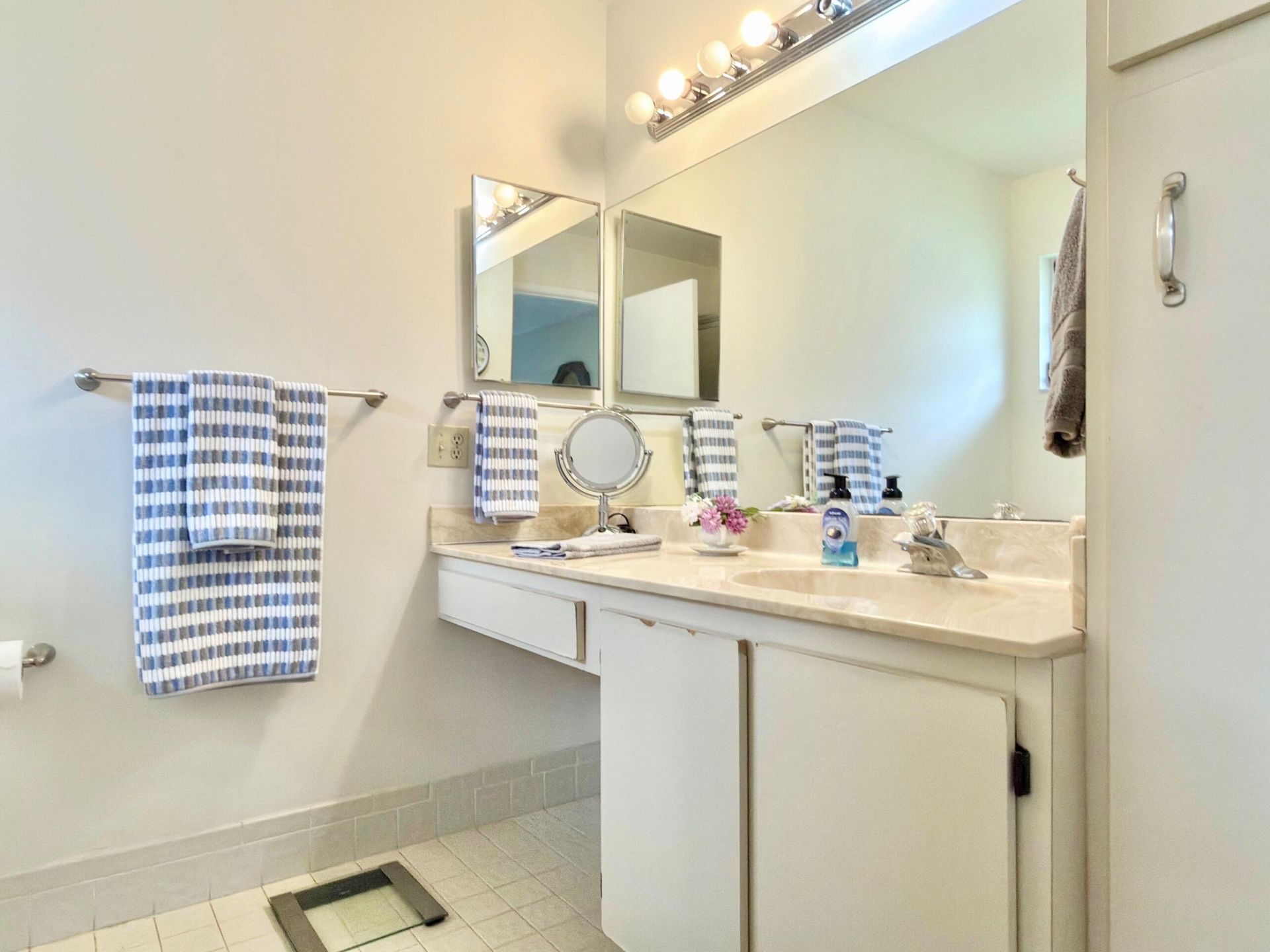 10975 Dolphin Palm Court, Unit B, Boynton Beach, FL 33437 Photo