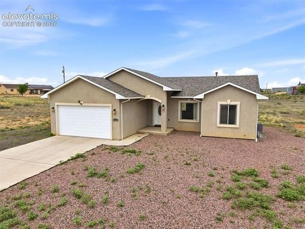 1232 N Challenger Place, Pueblo, CO 81007