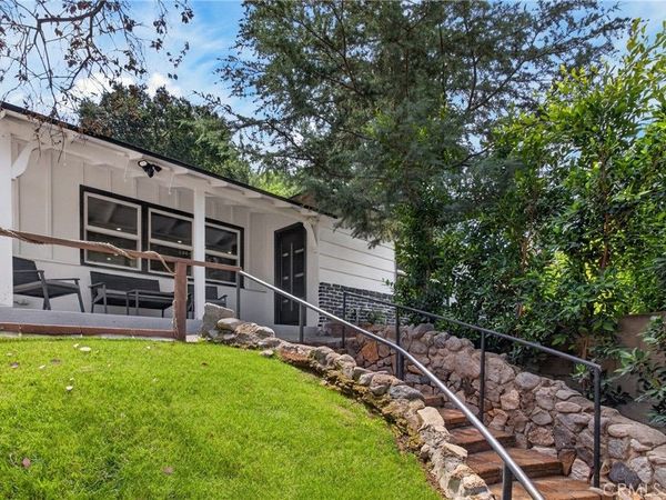 10260 Willow Spring Lane, Sunland, CA 91040