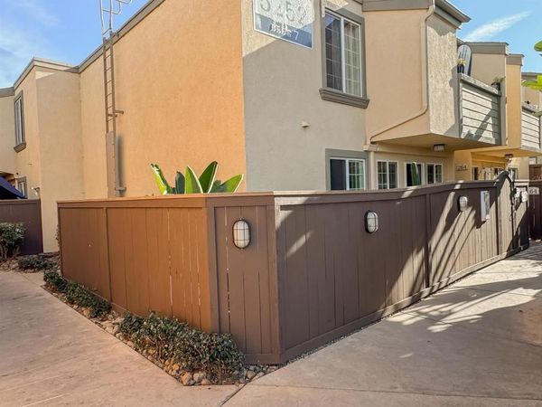 5252 Balboa Arms Drive, Unit 177, San Diego, CA 92117
