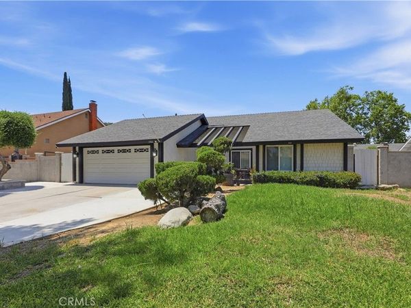 3906 New Haven Drive, Riverside, CA 92505