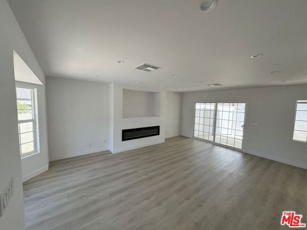 12748 Blythe Street, North Hollywood, CA 91605