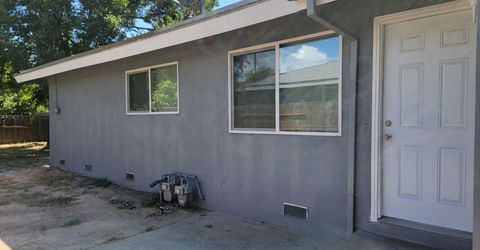 8008-8010 Loucreta Dr, Sacramento, CA 95828 Photo