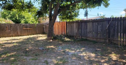 8008-8010 Loucreta Dr, Sacramento, CA 95828 Photo