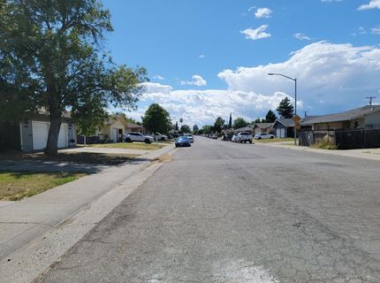 8008-8010 Loucreta Dr, Sacramento, CA 95828 Photo