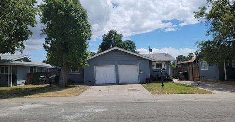 8008-8010 Loucreta Dr, Sacramento, CA 95828 Photo