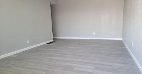 8008-8010 Loucreta Dr, Sacramento, CA 95828 Photo