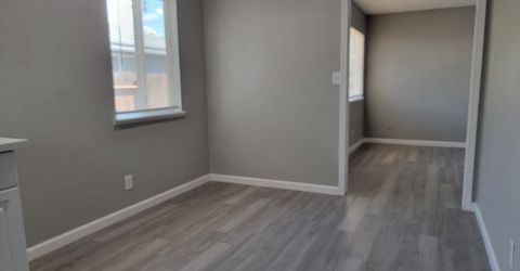 8008-8010 Loucreta Dr, Sacramento, CA 95828 Photo