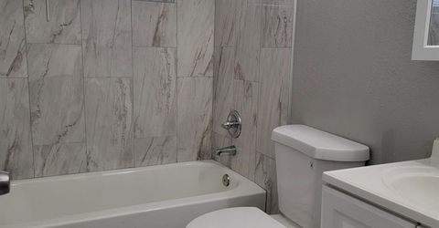 8008-8010 Loucreta Dr, Sacramento, CA 95828 Photo
