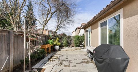 10092 Avocado Way, Elk Grove, CA 95757 Photo
