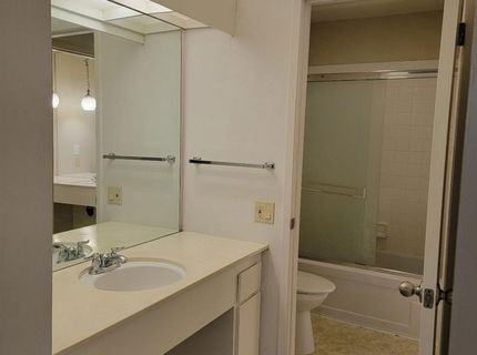 722 Woodside Lane E #9, Unit 9, Sacramento, CA 95825 Photo