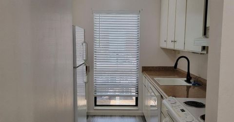 722 Woodside Lane E #9, Unit 9, Sacramento, CA 95825 Photo