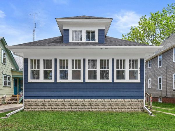 3819 10th Ave, Kenosha, WI 53140