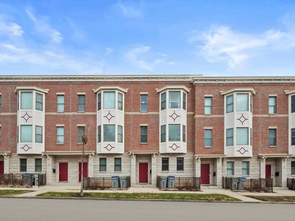 220 E Reservoir Ave, Milwaukee, WI 53212