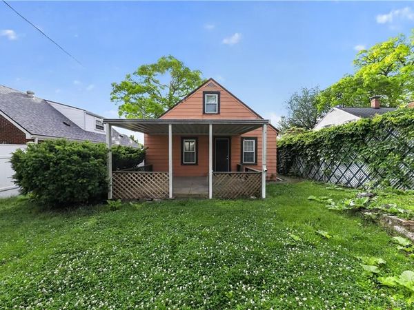 121 S Smithville Road, Dayton, OH 45431