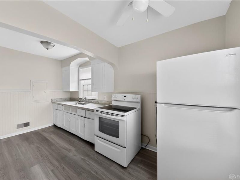 121 S Smithville Road, Dayton, OH 45431 Photo 8