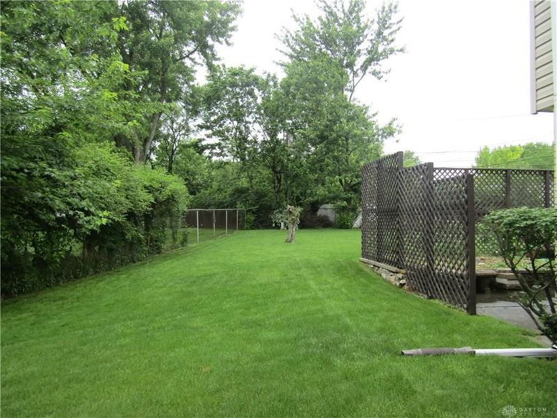 6455 Noranda Drive, Clayton, OH 45415 Photo 3