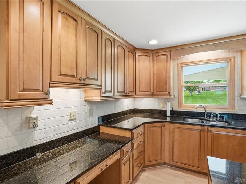 3711 Shakertown Road, Beavercreek, OH 45430 Photo 7