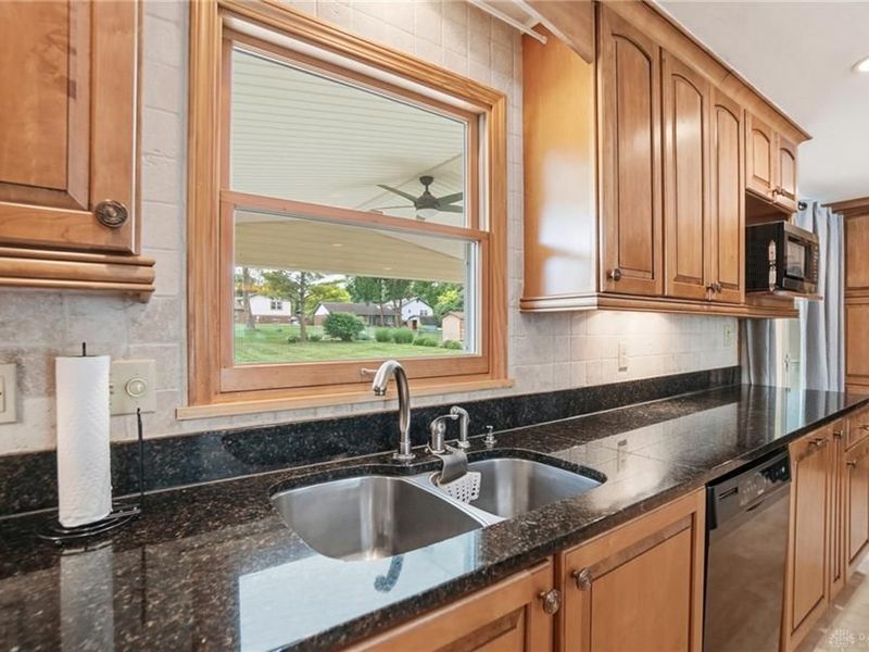 3711 Shakertown Road, Beavercreek, OH 45430 Photo 8