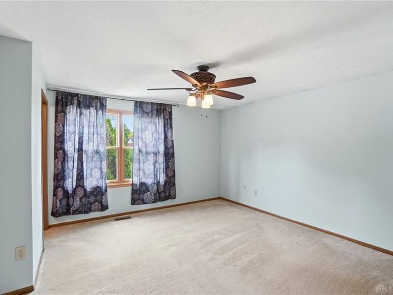 3711 Shakertown Road, Beavercreek, OH 45430 Photo 9