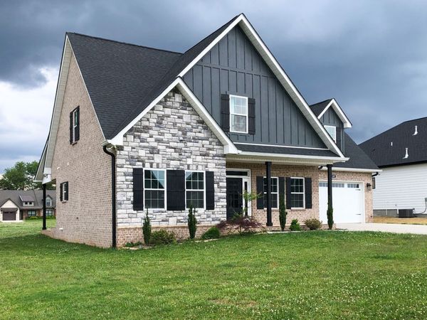107 Lookout Dr, Winchester, TN 37398