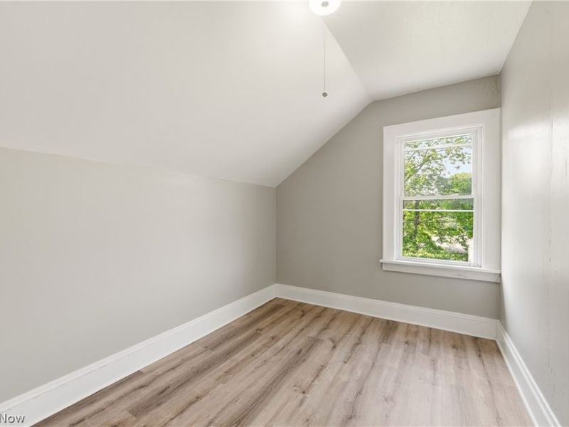 13202 Melzer Avenue, Cleveland, OH 44120 Photo 30