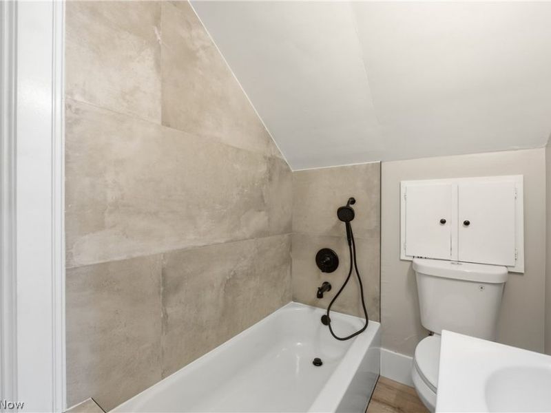 13202 Melzer Avenue, Cleveland, OH 44120 Photo 32