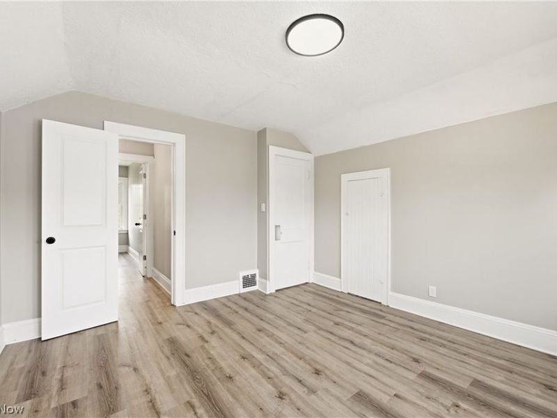 13202 Melzer Avenue, Cleveland, OH 44120 Photo 35