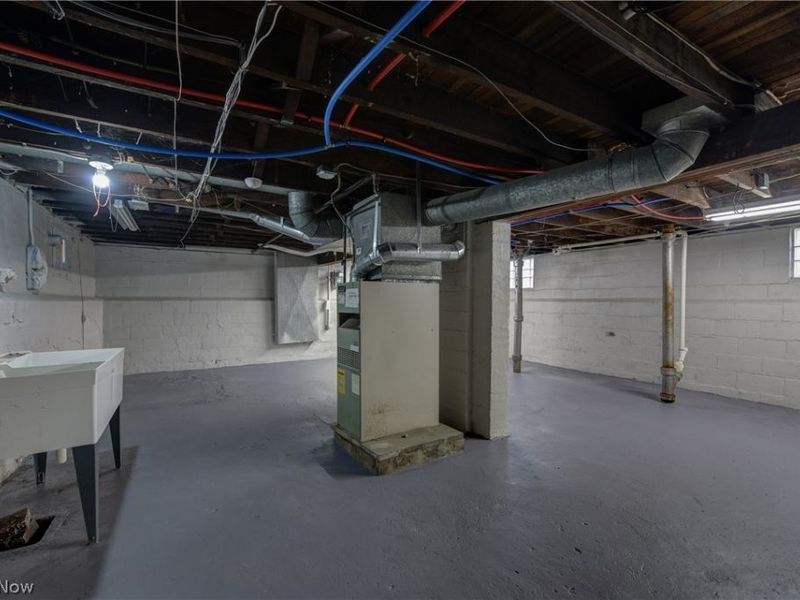 13202 Melzer Avenue, Cleveland, OH 44120 Photo 37