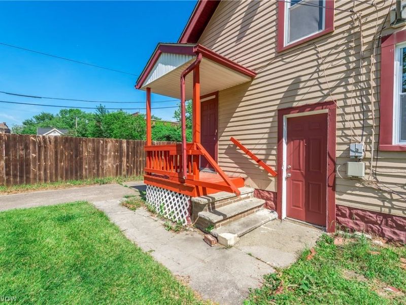 13202 Melzer Avenue, Cleveland, OH 44120 Photo 4