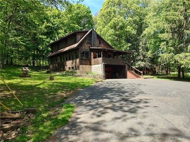 80 Pearl Street, Lyons, NY 14489