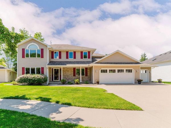 2545 GASLIGHT COURT, Oshkosh, WI 54904