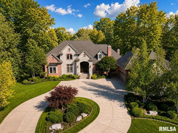 12925 N Woodland Ridge Drive, Dunlap, IL 61525