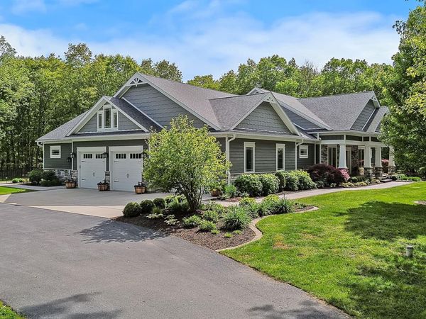 810 E 856 N , Lake Village, IN 46349