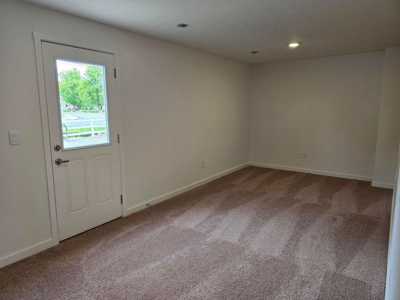 5598 Village Channel Drive , Canal Winchester, OH 43110 Photo 3