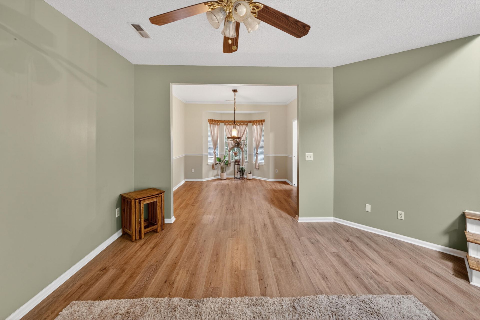 236 Smithfield Avenue Photo 8
