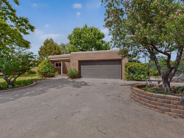 1201 Western Meadows Road NW, Albuquerque, NM 87114
