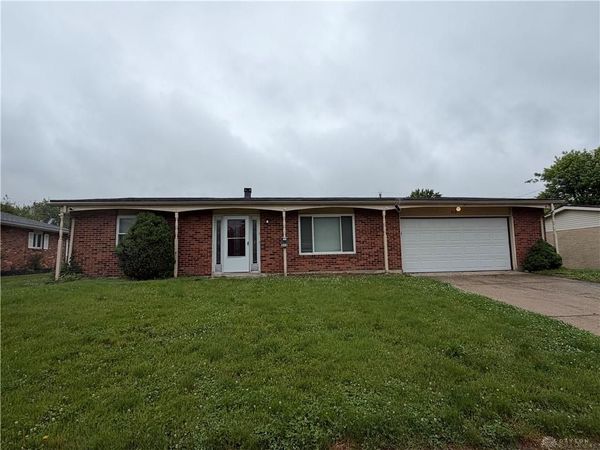 312 Porter Drive, Englewood, OH 45322