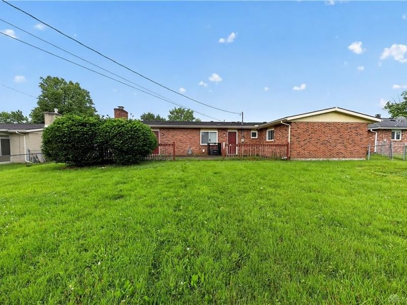 312 Porter Drive, Englewood, OH 45322 Photo 1