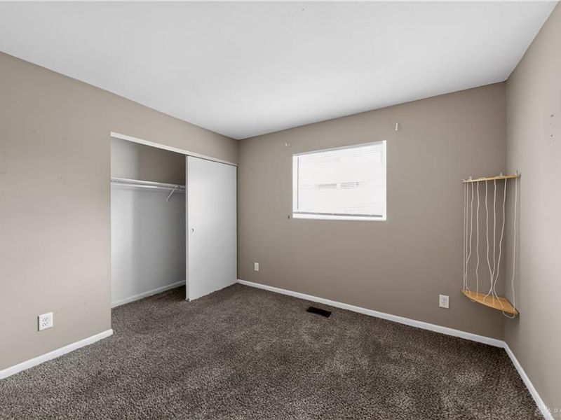 312 Porter Drive, Englewood, OH 45322 Photo 10